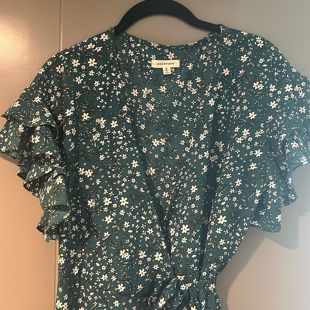 Max Studio Green Floral Wrap Midi Dress